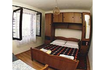 Chorwacja Privát Okrug Gornji, Zewnątrz